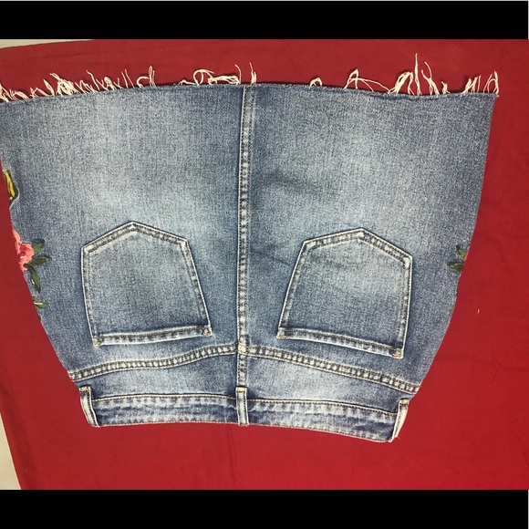 Skirt - Picture 2 of 2